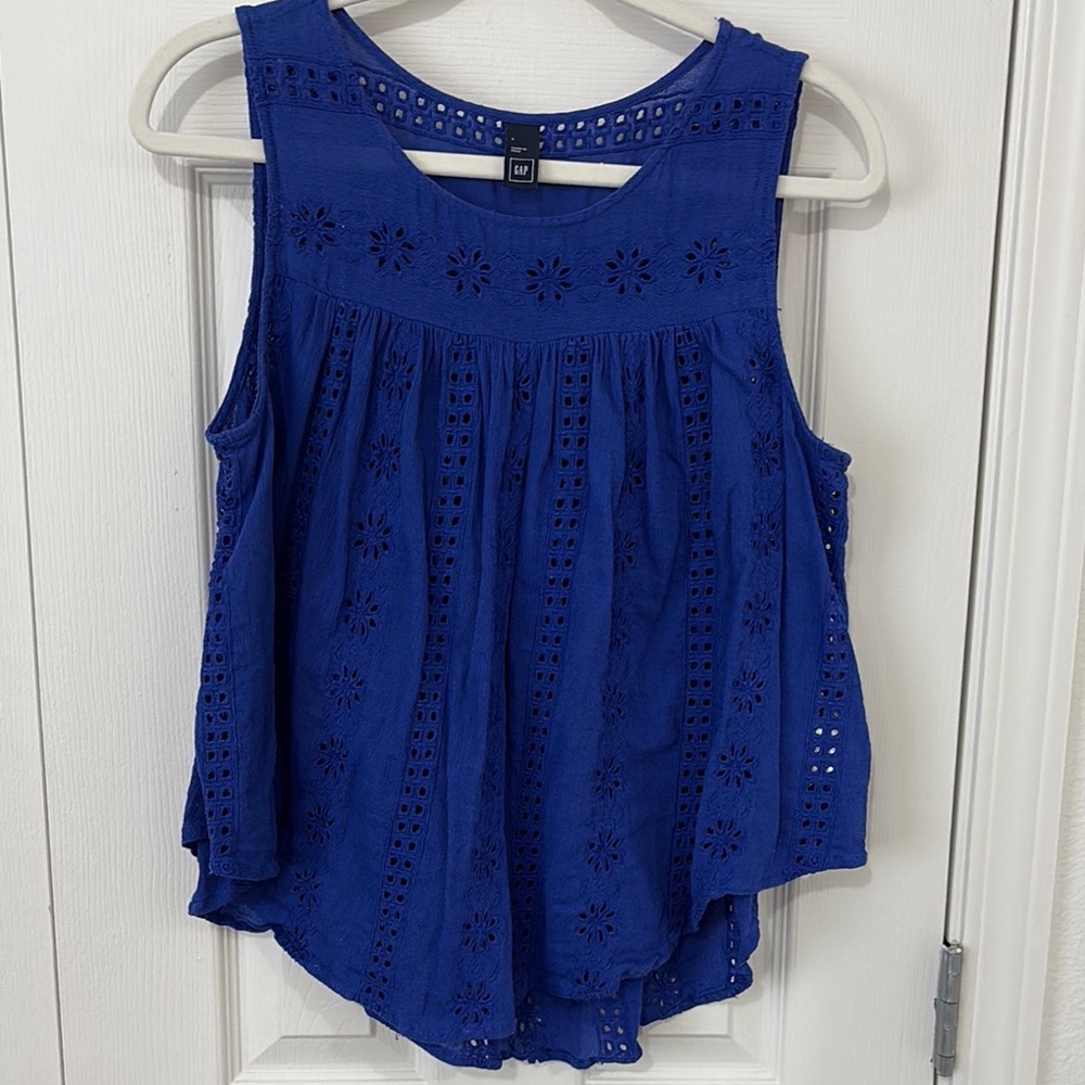 GAP Blue Sleeveless Eyelet Blouse